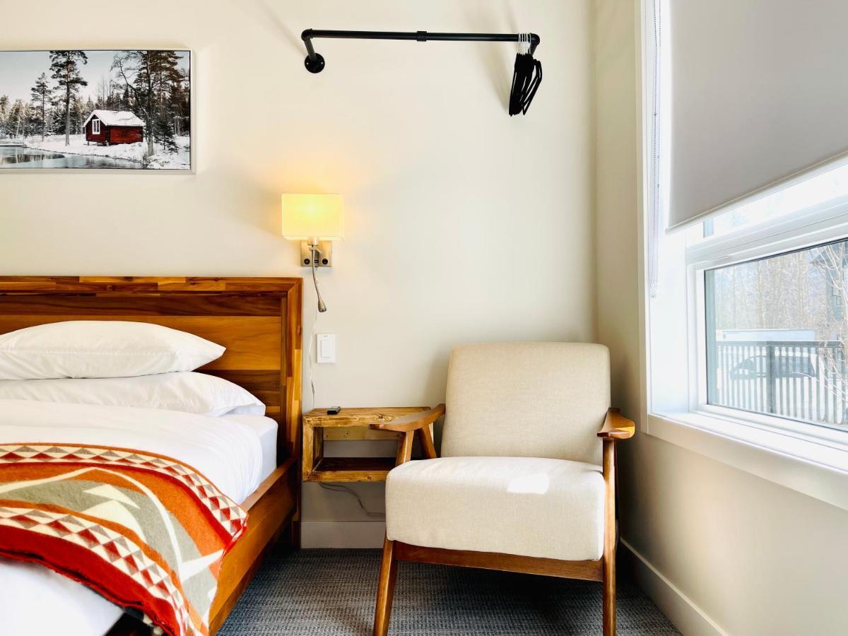 Joe's Personal LUX 1 Bedroom / 1 Bath Condo in Falcon Crest Canmore Esterno foto