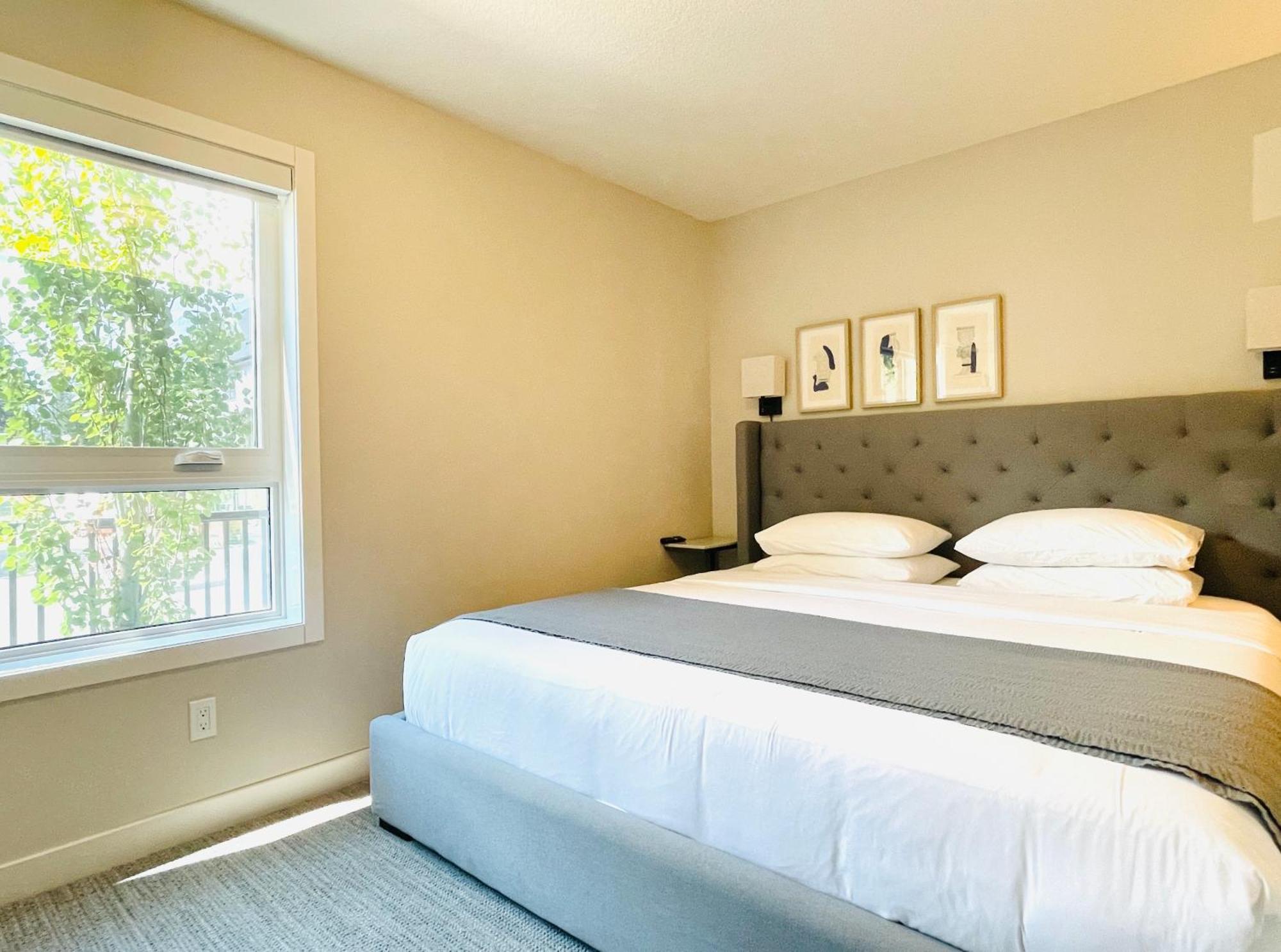 Joe's Personal LUX 1 Bedroom / 1 Bath Condo in Falcon Crest Canmore Esterno foto
