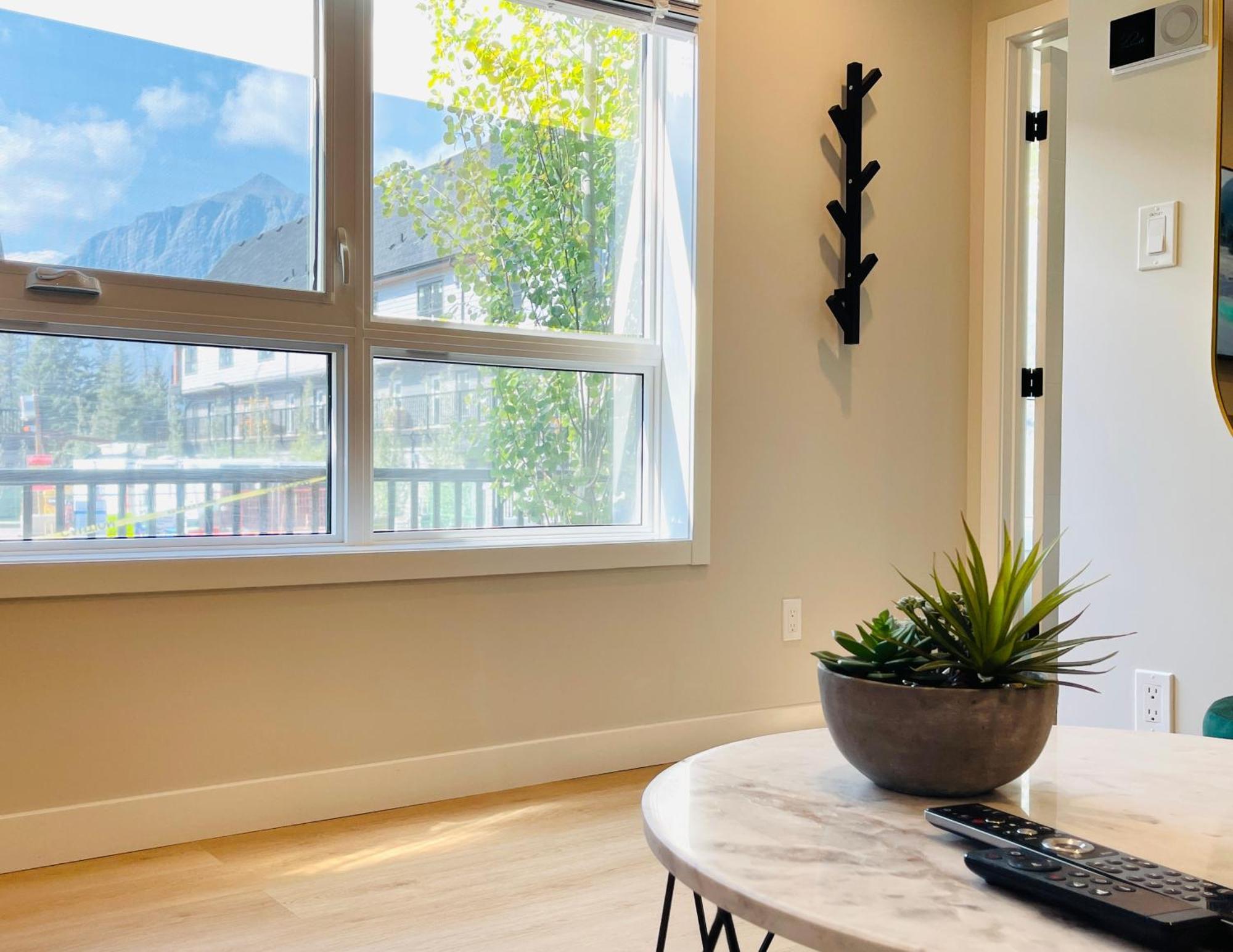 Joe's Personal LUX 1 Bedroom / 1 Bath Condo in Falcon Crest Canmore Esterno foto
