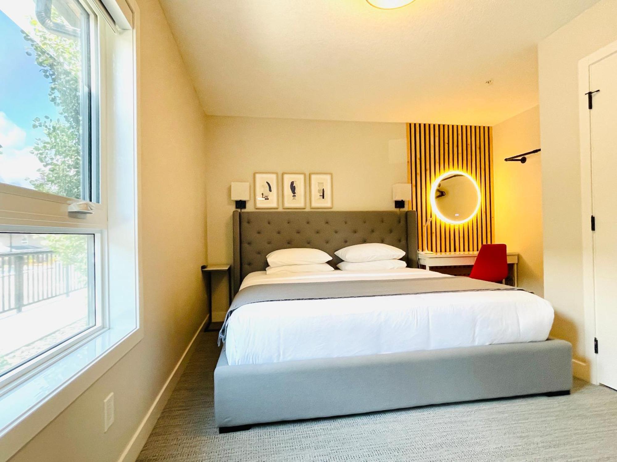 Joe's Personal LUX 1 Bedroom / 1 Bath Condo in Falcon Crest Canmore Esterno foto